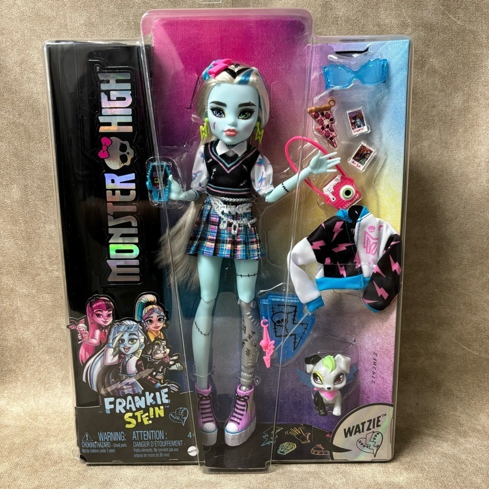 2022 Mattel Monster High Frankie Stein G3 Doll New